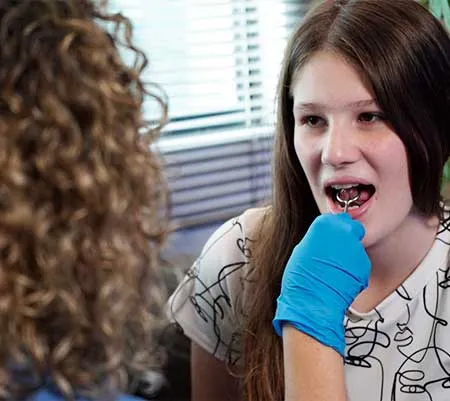 Evaluación de habla a una adolescente